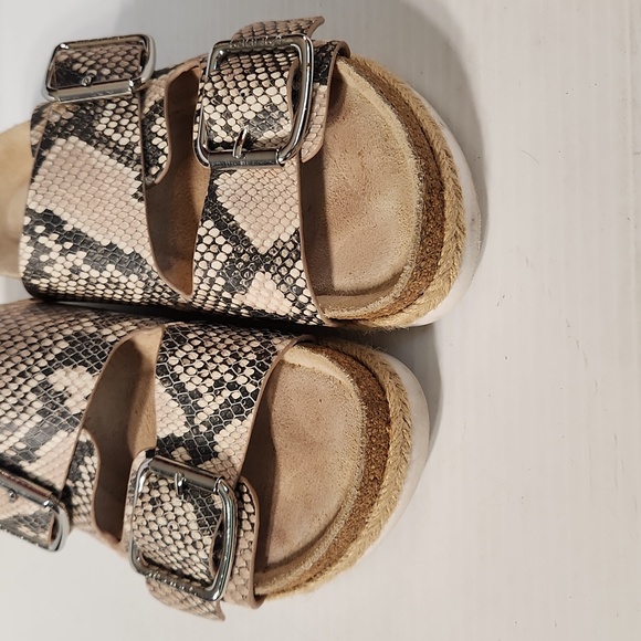 J/Slids snake skin style Leather sandals size 8 - Picture 2 of 11